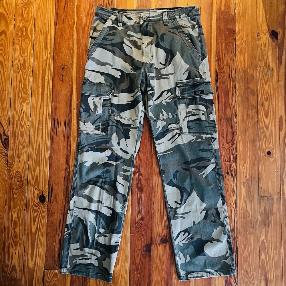 Wrangler Camo Cargo Pants Men's Size 32x32 Relaxed Fit Hunting‎